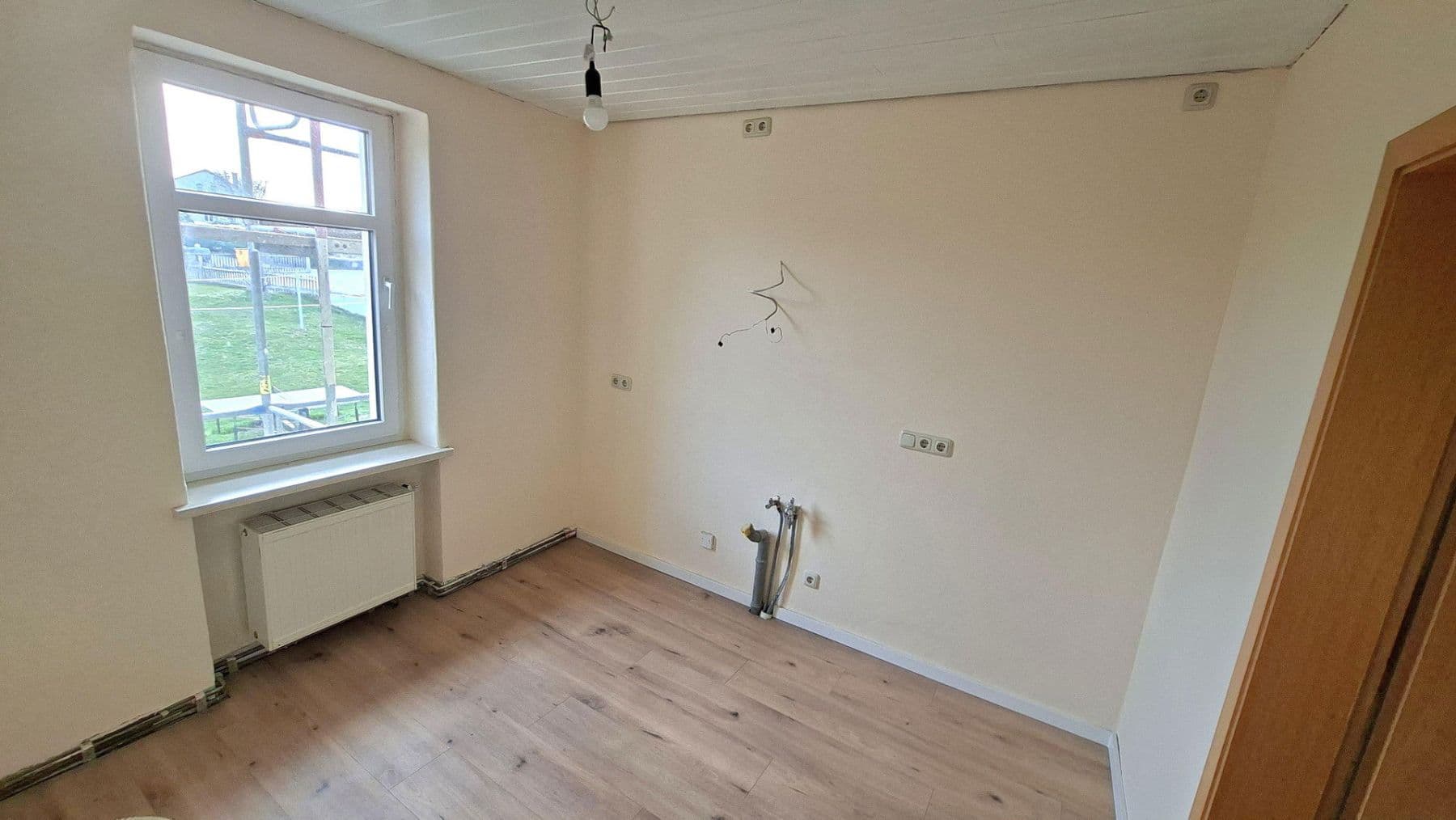 Pronájem bytu 4+1 85 m², Klipphausen, Sasko Pronájem bytu 4+1 85 m², Klipphausen, Sasko