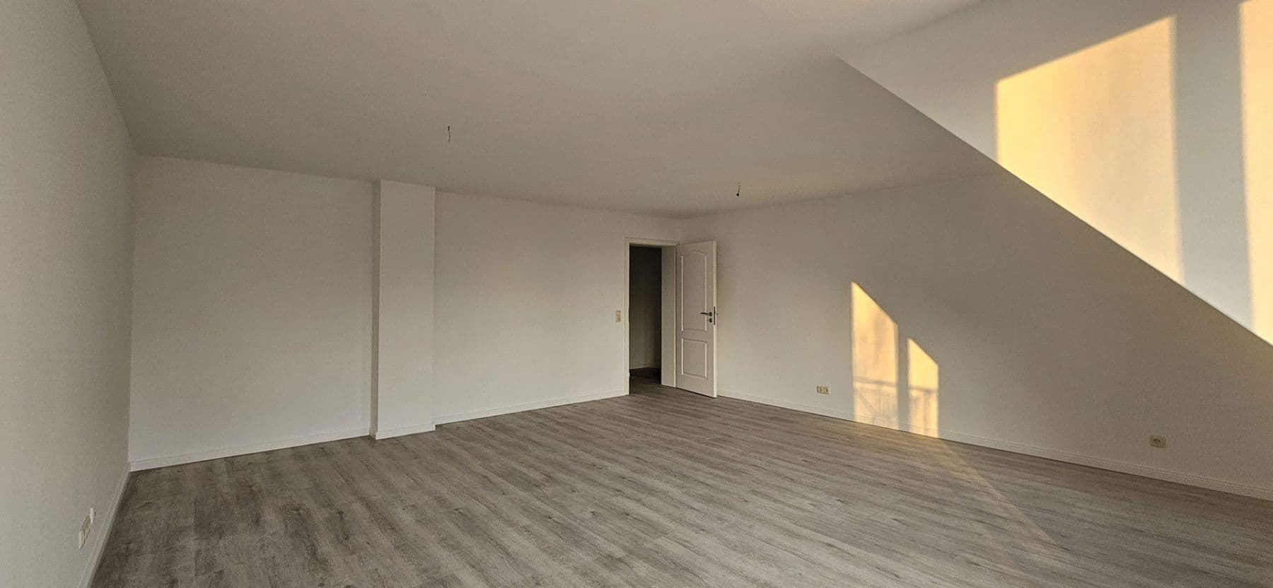 Pronájem bytu 4+1 112 m², Estorf, Dolní Sasko Pronájem bytu 4+1 112 m², Estorf, Dolní Sasko