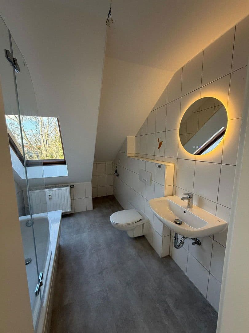 Pronájem bytu 2+1 49 m², Ferdinand-Jost-Straße 37, Leipzig, Sasko Pronájem bytu 2+1 49 m², Ferdinand-Jost-Straße 37, Leipzig, Sasko