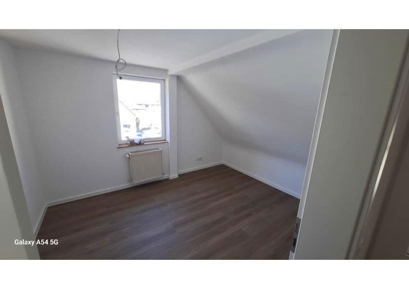 Pronájem bytu 3+kk 82 m², Gabelsbergerstraße 4, Weinheim, Bádensko-Württembersko Pronájem bytu 3+kk 82 m², Gabelsbergerstraße 4, Weinheim, Bádensko-Württembersko