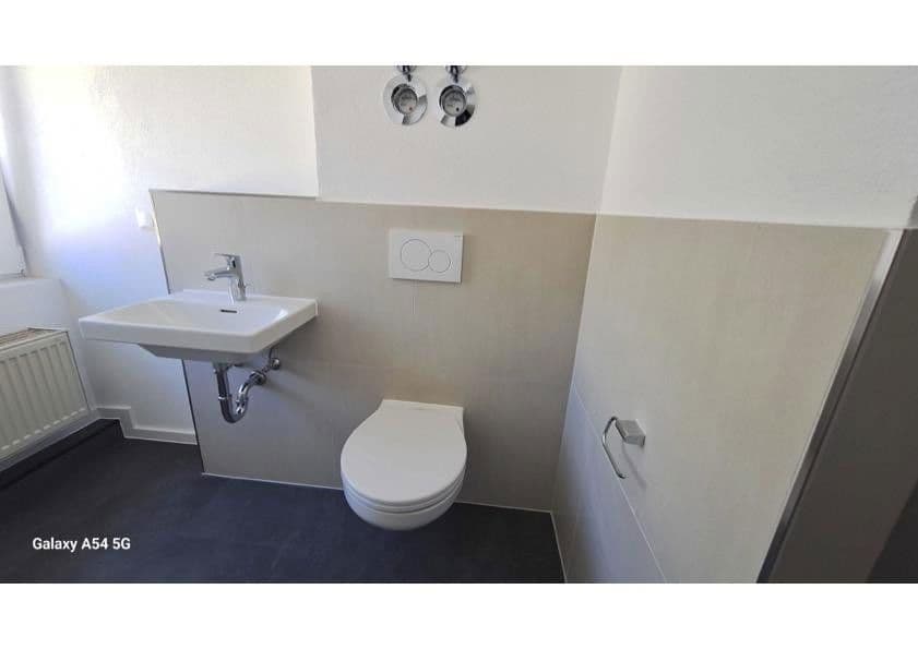 Pronájem bytu 3+kk 82 m², Gabelsbergerstraße 4, Weinheim, Bádensko-Württembersko Pronájem bytu 3+kk 82 m², Gabelsbergerstraße 4, Weinheim, Bádensko-Württembersko