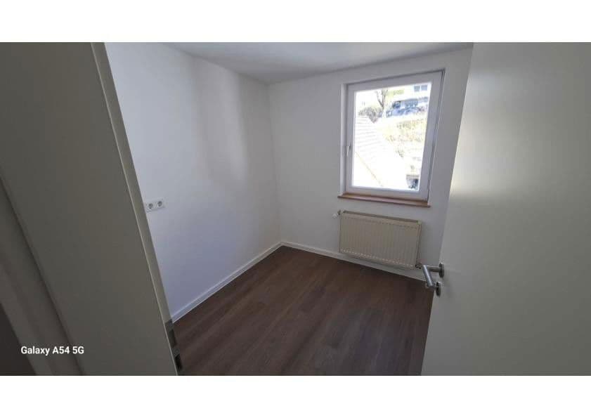 Pronájem bytu 3+kk 82 m², Gabelsbergerstraße 4, Weinheim, Bádensko-Württembersko Pronájem bytu 3+kk 82 m², Gabelsbergerstraße 4, Weinheim, Bádensko-Württembersko