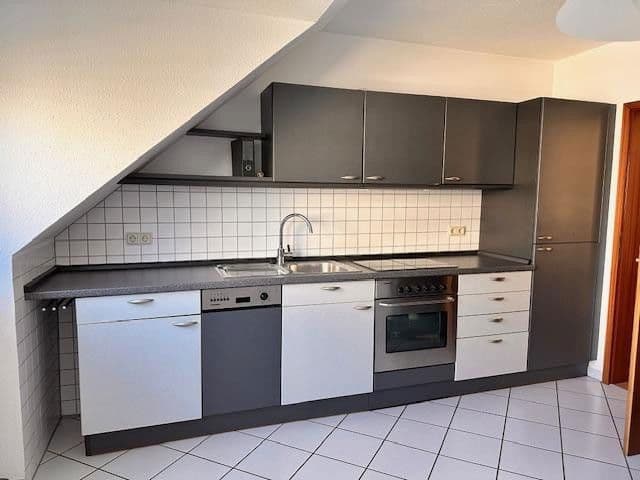 Pronájem bytu 2+1 73 m², Ratingen, Severní Porýní-Vestfálsko Pronájem bytu 2+1 73 m², Ratingen, Severní Porýní-Vestfálsko