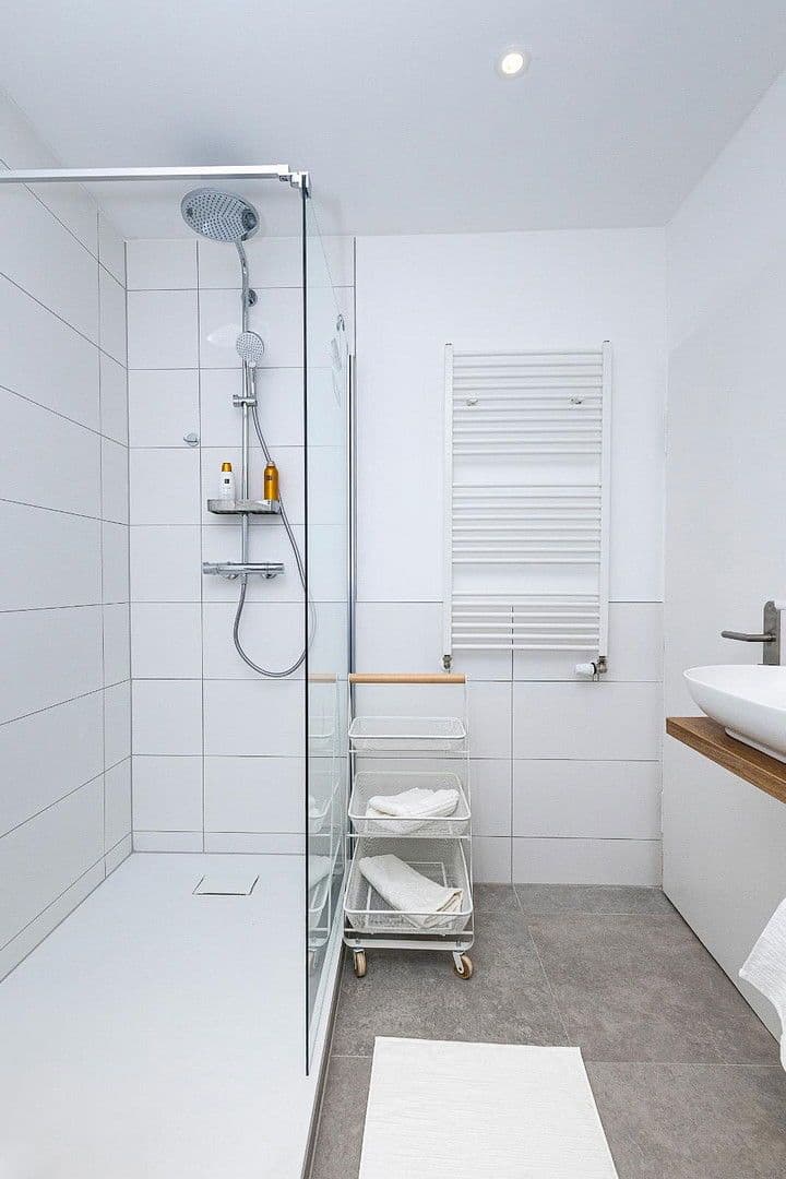 Pronájem bytu 1+kk 43 m², Theresenstraße 6, Königstein im Taunus, Hessen Pronájem bytu 1+kk 43 m², Theresenstraße 6, Königstein im Taunus, Hessen