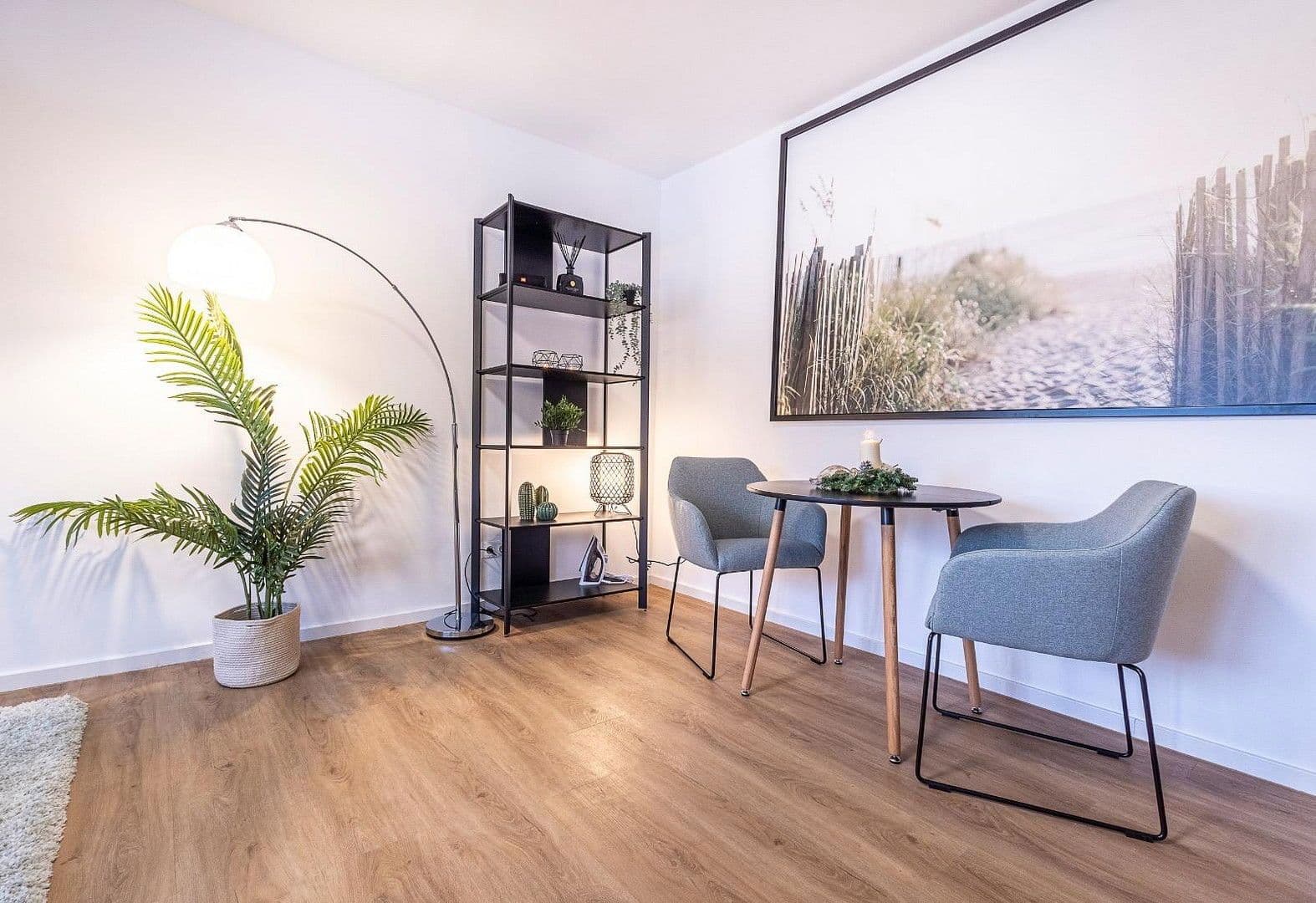 Pronájem bytu 1+kk 43 m², Theresenstraße 6, Königstein im Taunus, Hessen Pronájem bytu 1+kk 43 m², Theresenstraße 6, Königstein im Taunus, Hessen