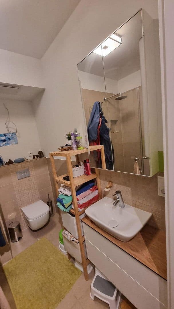 Pronájem bytu 3+1 89 m², Berlin, Berlín Pronájem bytu 3+1 89 m², Berlin, Berlín