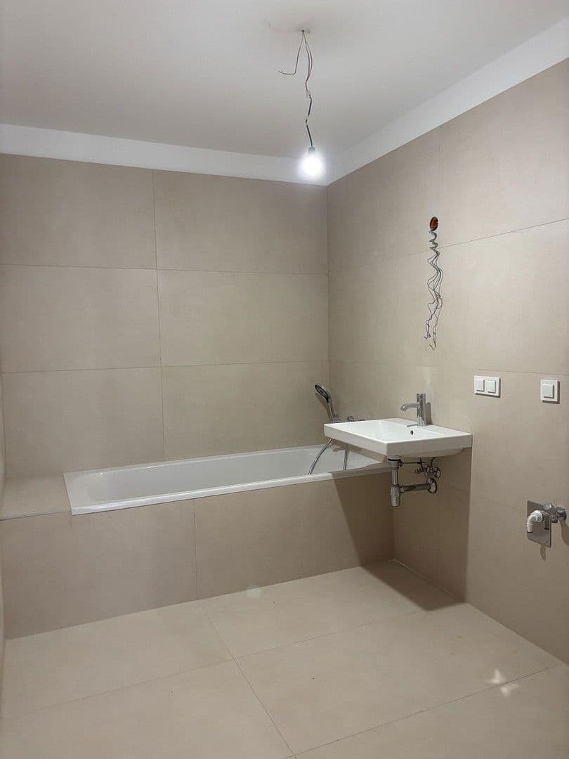 Pronájem bytu 3+1 77 m², Heiligenstädter Straße 395a, Wien, Wien Pronájem bytu 3+1 77 m², Heiligenstädter Straße 395a, Wien, Wien