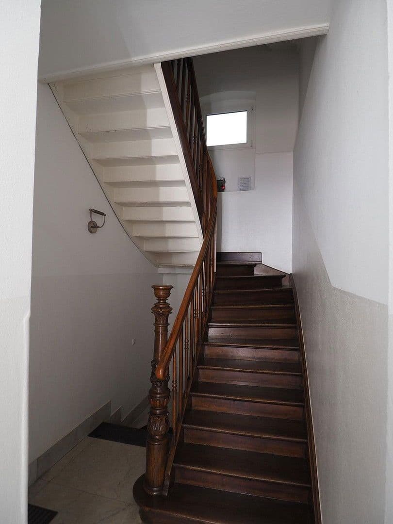 Prodej bytu 3+1 106 m², Bonn, Severní Porýní-Vestfálsko Prodej bytu 3+1 106 m², Bonn, Severní Porýní-Vestfálsko