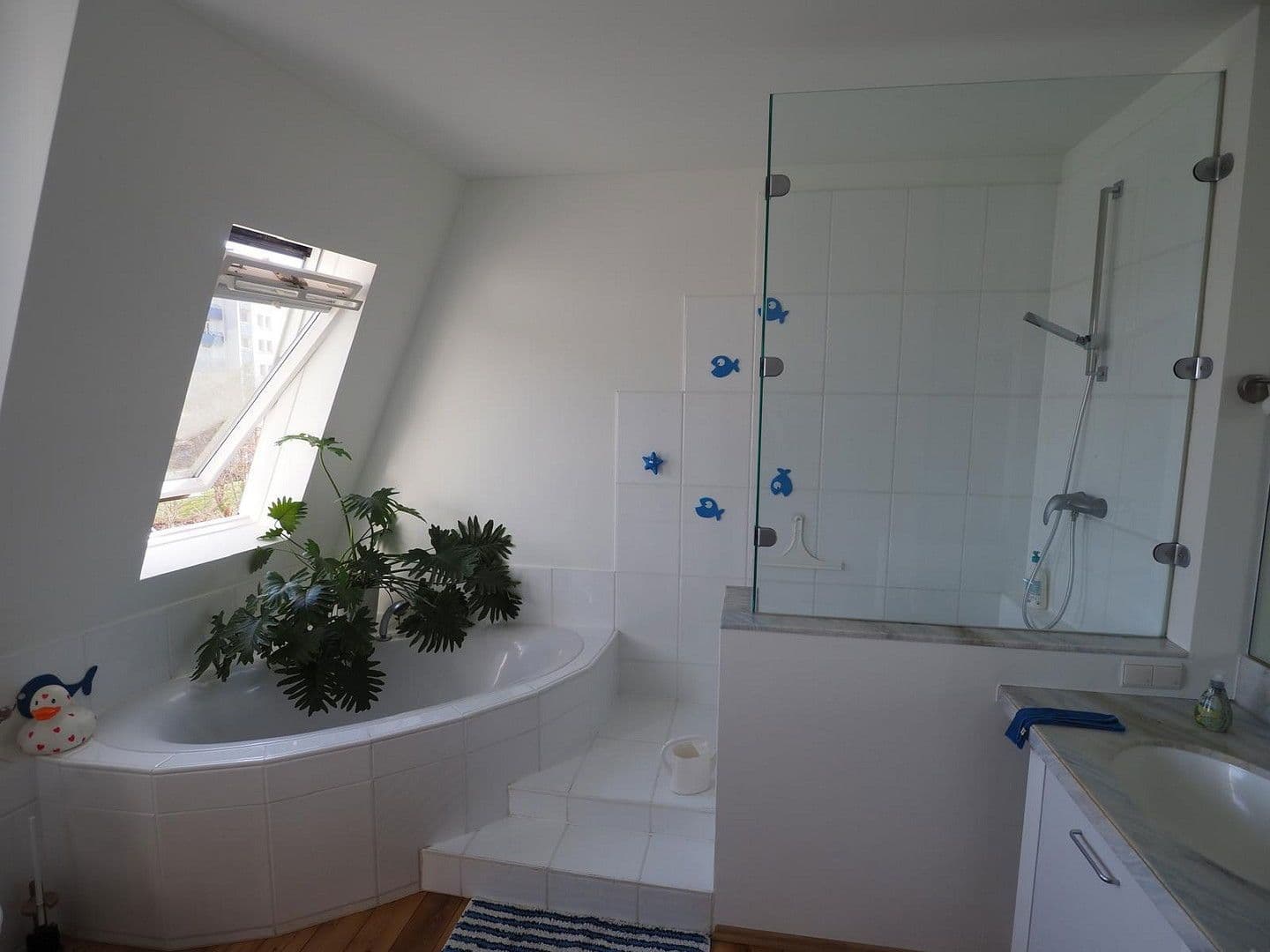 Prodej bytu 3+1 106 m², Bonn, Severní Porýní-Vestfálsko Prodej bytu 3+1 106 m², Bonn, Severní Porýní-Vestfálsko