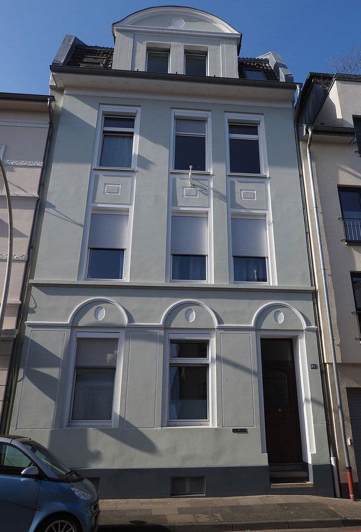 Prodej bytu 3+1 106 m², Bonn, Severní Porýní-Vestfálsko Prodej bytu 3+1 106 m², Bonn, Severní Porýní-Vestfálsko