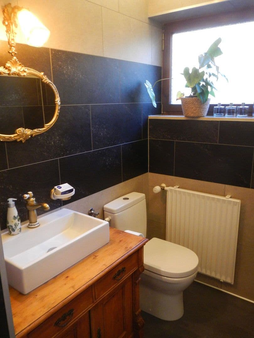 Prodej domu 227 m², pozemek 487 m², Neustadt an der Weinstraße, Porýní-Falc Prodej domu 227 m², pozemek 487 m², Neustadt an der Weinstraße, Porýní-Falc