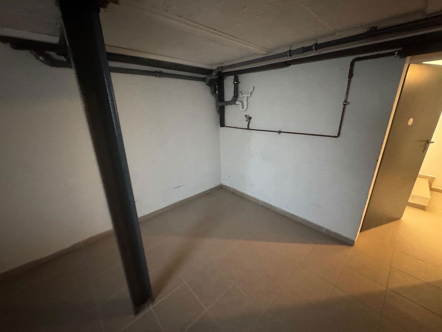 Prodej domu 200 m², pozemek 668 m², Leverkusen, Severní Porýní-Vestfálsko Prodej domu 200 m², pozemek 668 m², Leverkusen, Severní Porýní-Vestfálsko