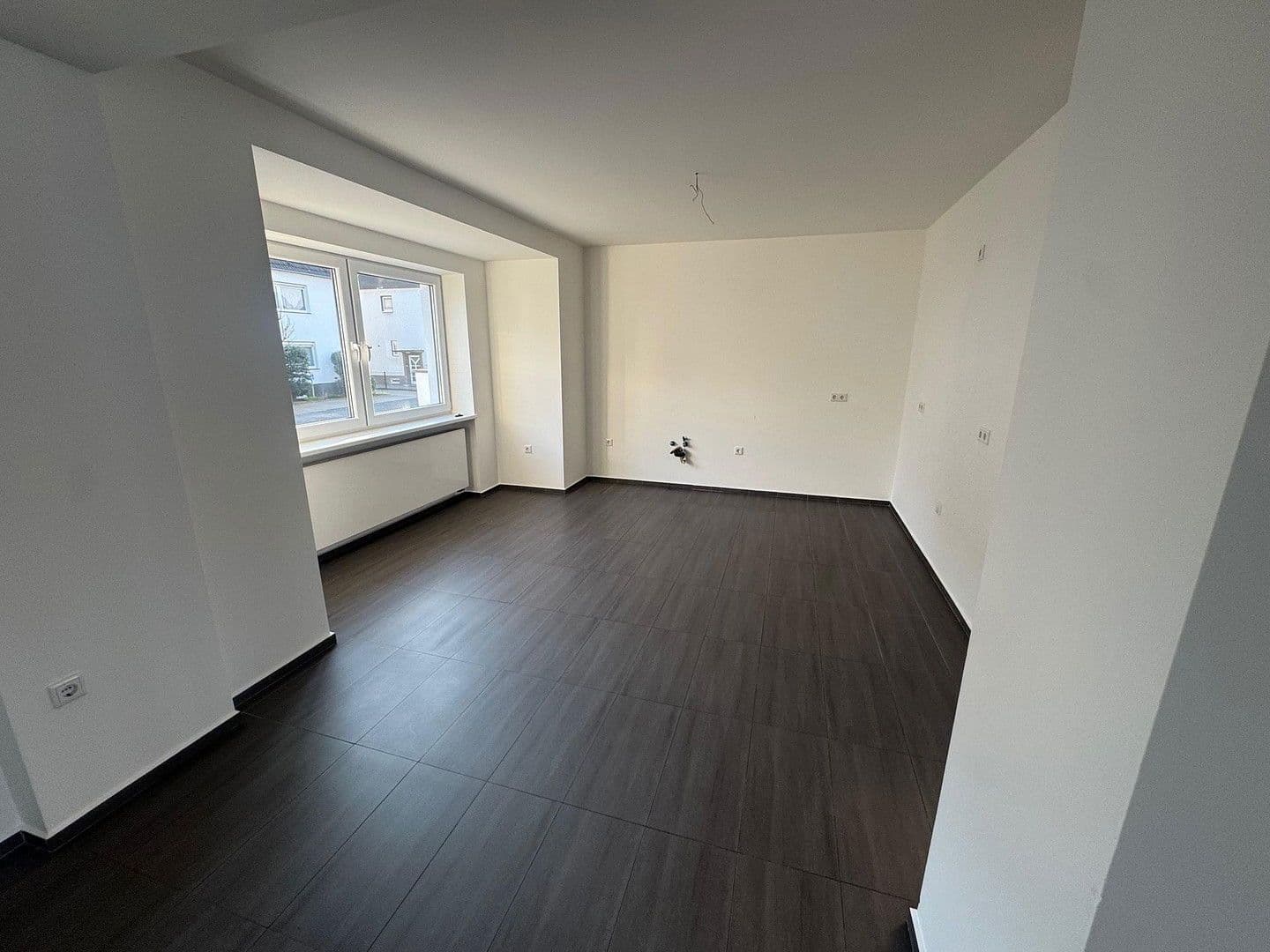 Prodej domu 200 m², pozemek 668 m², Leverkusen, Severní Porýní-Vestfálsko Prodej domu 200 m², pozemek 668 m², Leverkusen, Severní Porýní-Vestfálsko