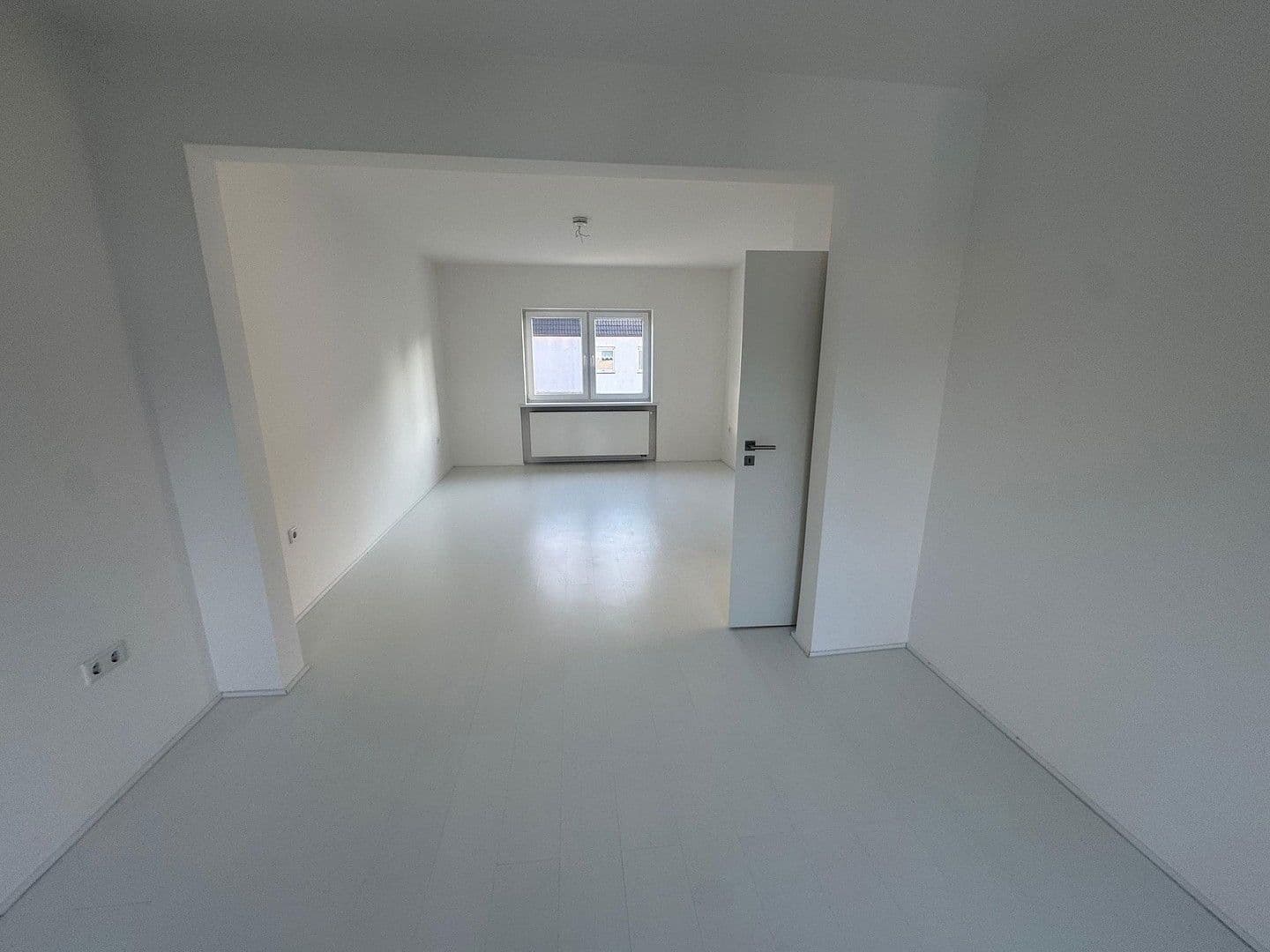 Prodej domu 200 m², pozemek 668 m², Leverkusen, Severní Porýní-Vestfálsko Prodej domu 200 m², pozemek 668 m², Leverkusen, Severní Porýní-Vestfálsko