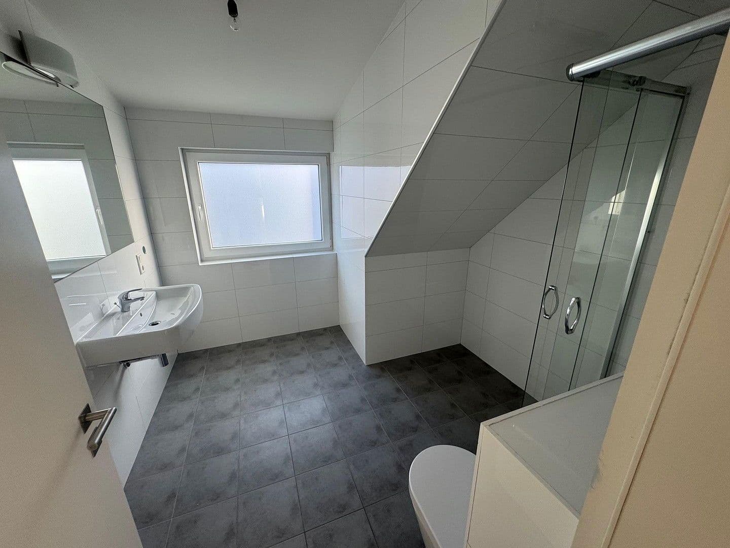 Prodej domu 200 m², pozemek 668 m², Leverkusen, Severní Porýní-Vestfálsko Prodej domu 200 m², pozemek 668 m², Leverkusen, Severní Porýní-Vestfálsko