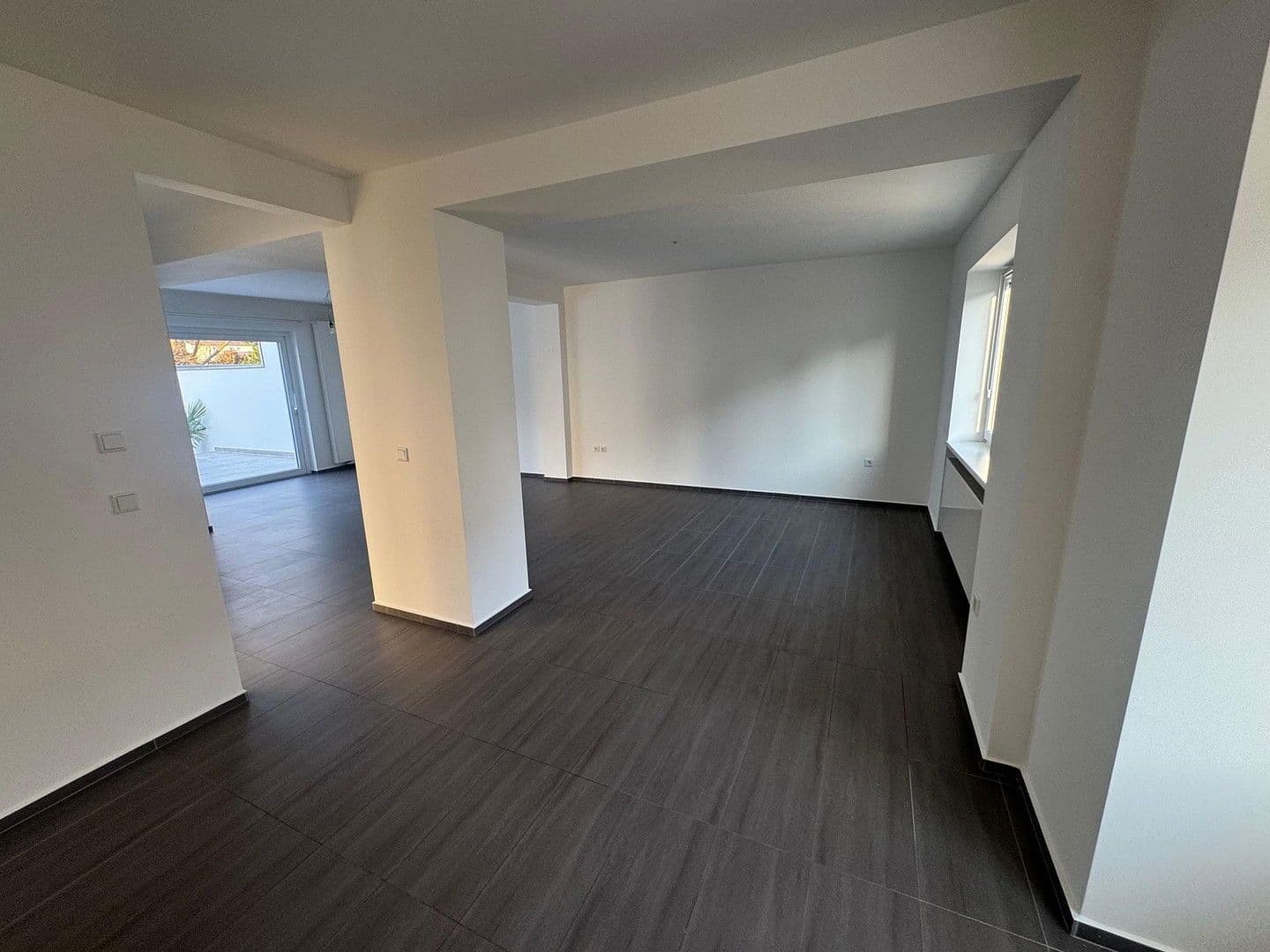 Prodej domu 200 m², pozemek 668 m², Leverkusen, Severní Porýní-Vestfálsko Prodej domu 200 m², pozemek 668 m², Leverkusen, Severní Porýní-Vestfálsko
