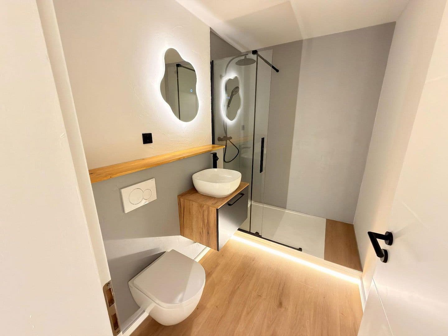 Prodej bytu 2+1 40 m², Am Bramhoff 9, Köln, Severní Porýní-Vestfálsko Prodej bytu 2+1 40 m², Am Bramhoff 9, Köln, Severní Porýní-Vestfálsko