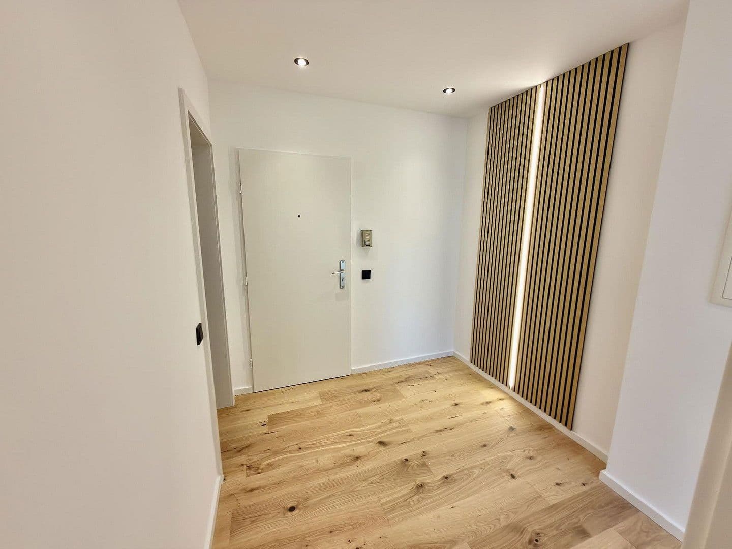 Prodej bytu 2+1 40 m², Am Bramhoff 9, Köln, Severní Porýní-Vestfálsko Prodej bytu 2+1 40 m², Am Bramhoff 9, Köln, Severní Porýní-Vestfálsko