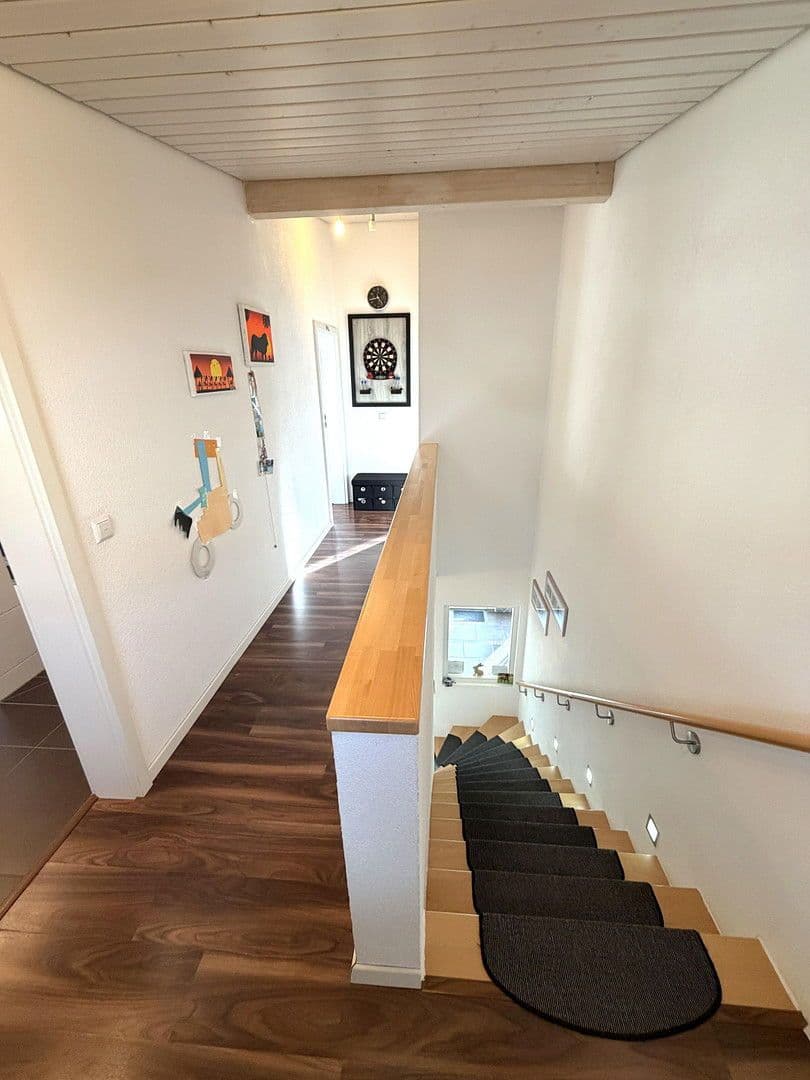 Prodej domu 148 m², pozemek 276 m², Baltmannsweiler, Bádensko-Württembersko Prodej domu 148 m², pozemek 276 m², Baltmannsweiler, Bádensko-Württembersko