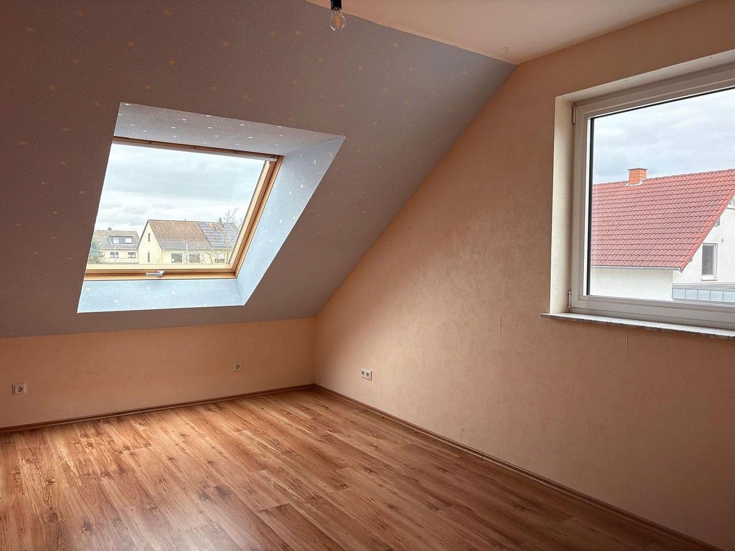 Pronájem domu 163 m², pozemek 386 m², Bornheim, Severní Porýní-Vestfálsko Pronájem domu 163 m², pozemek 386 m², Bornheim, Severní Porýní-Vestfálsko