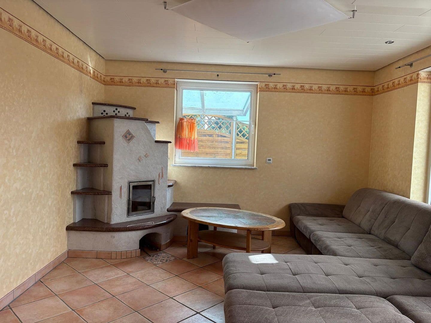 Pronájem domu 163 m², pozemek 386 m², Bornheim, Severní Porýní-Vestfálsko Pronájem domu 163 m², pozemek 386 m², Bornheim, Severní Porýní-Vestfálsko