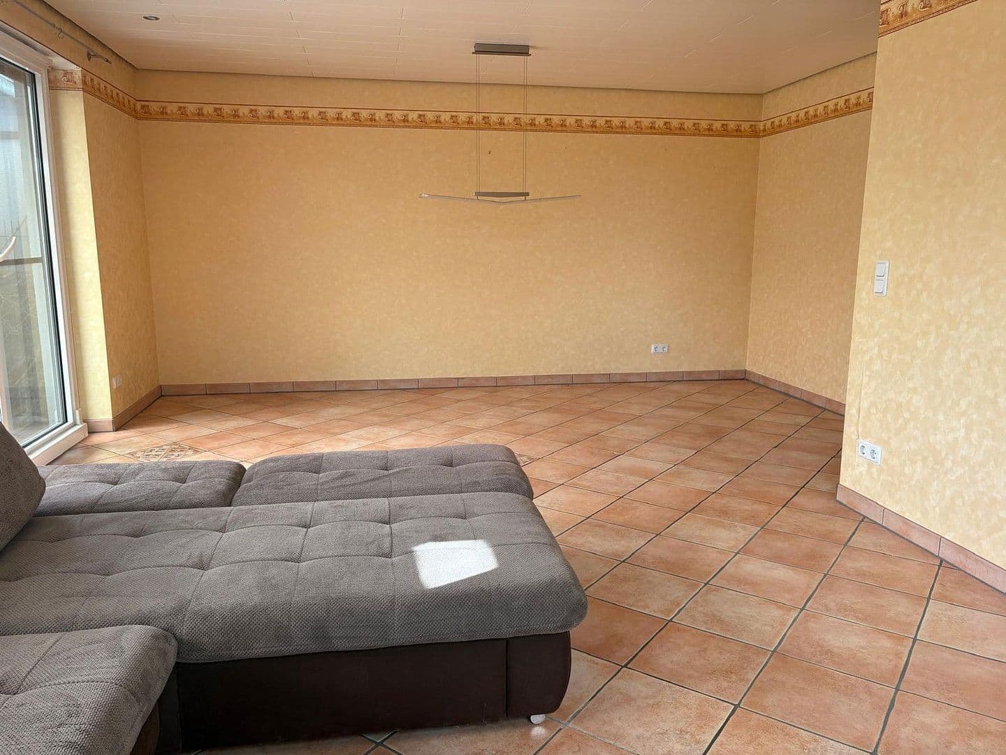 Pronájem domu 163 m², pozemek 386 m², Bornheim, Severní Porýní-Vestfálsko Pronájem domu 163 m², pozemek 386 m², Bornheim, Severní Porýní-Vestfálsko