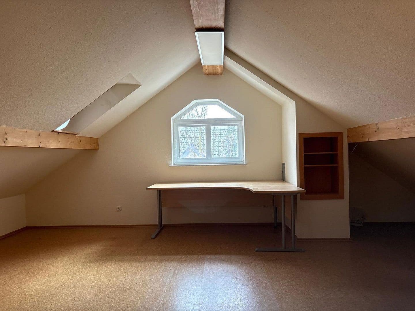 Pronájem domu 163 m², pozemek 386 m², Bornheim, Severní Porýní-Vestfálsko Pronájem domu 163 m², pozemek 386 m², Bornheim, Severní Porýní-Vestfálsko