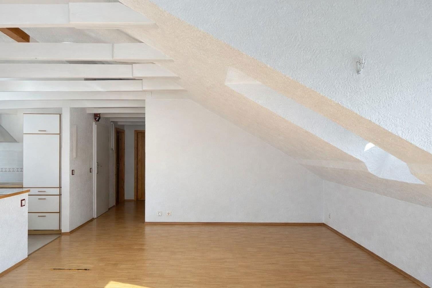 Pronájem bytu 4+kk 138 m², Dietzenbach, Hessen Pronájem bytu 4+kk 138 m², Dietzenbach, Hessen