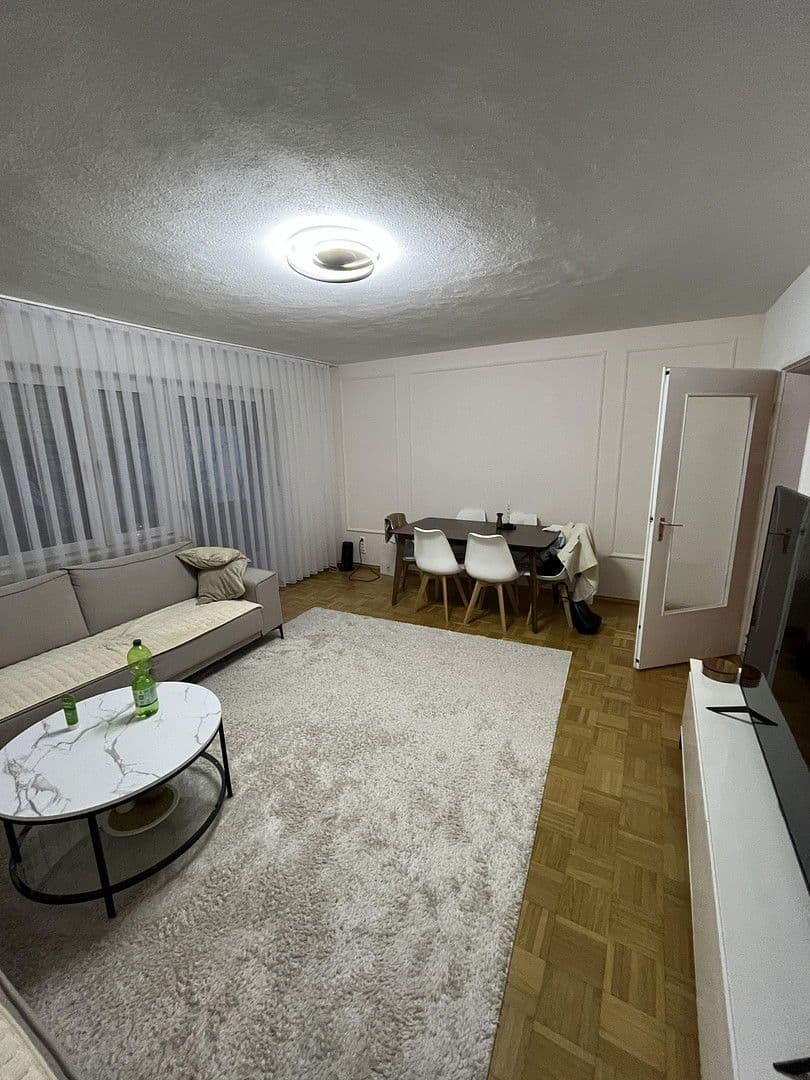 Pronájem bytu 3+1 79 m², Kleiststraße 43, Ingolstadt, Bavorsko Pronájem bytu 3+1 79 m², Kleiststraße 43, Ingolstadt, Bavorsko