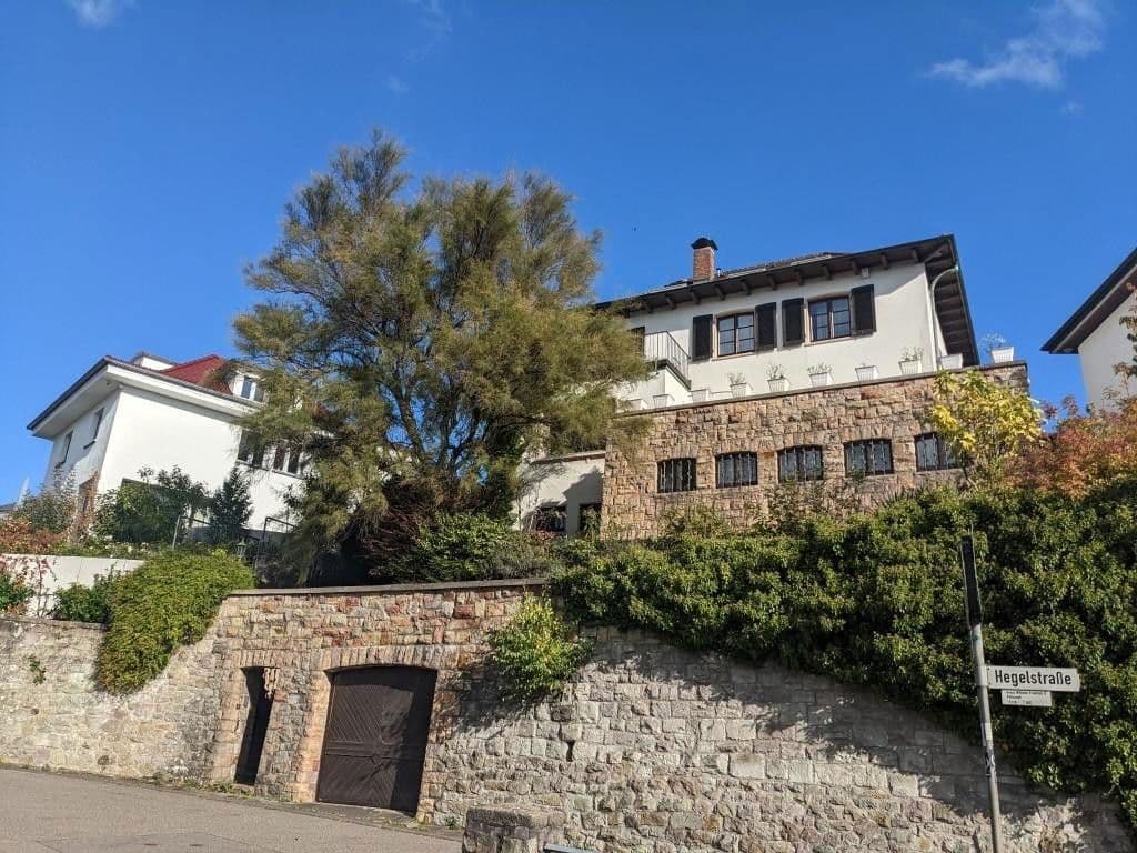 Prodej domu 253 m², pozemek 593 m², Hegelstraße 1, Weinheim, Bádensko-Württembersko Prodej domu 253 m², pozemek 593 m², Hegelstraße 1, Weinheim, Bádensko-Württembersko