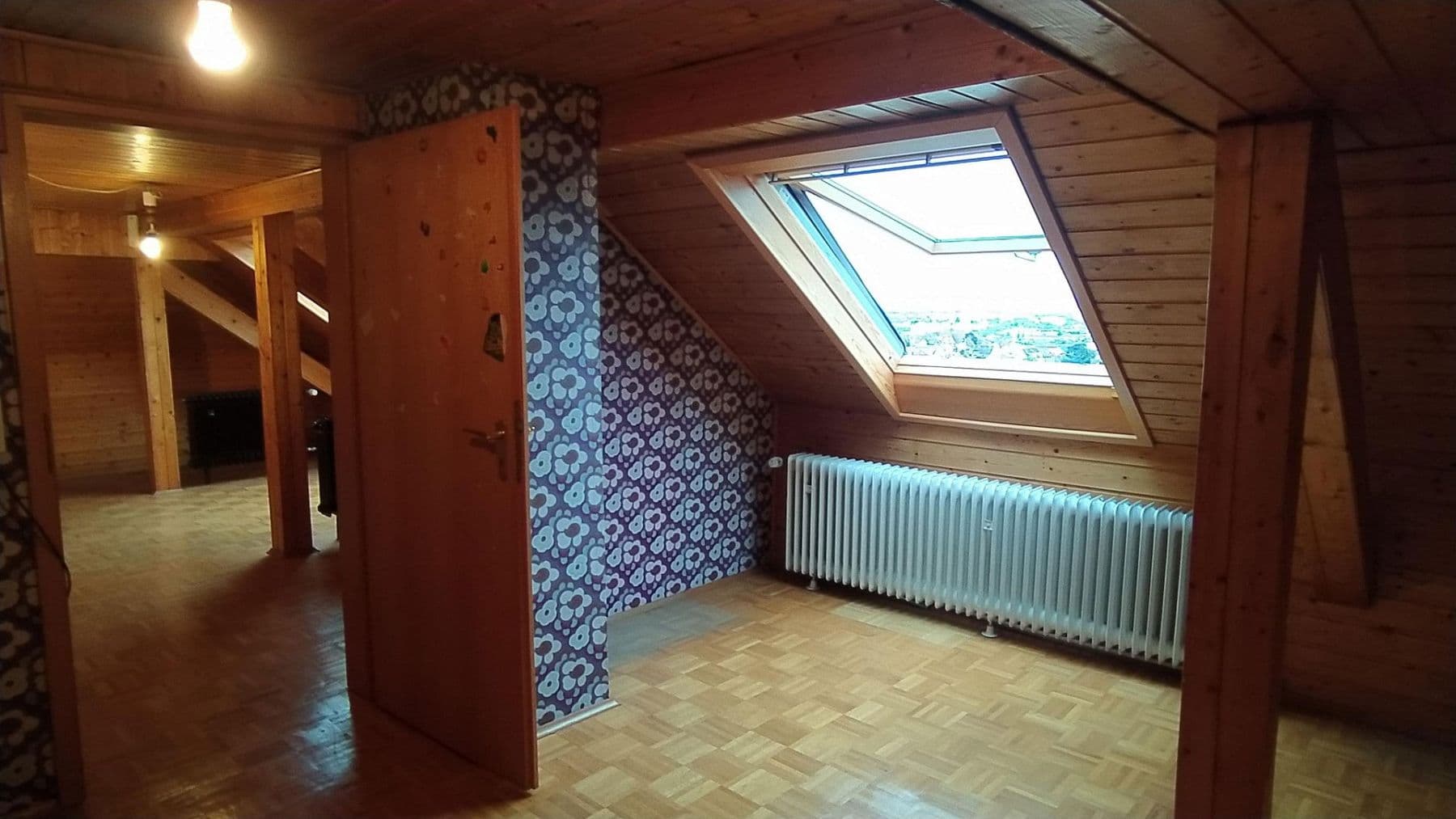 Prodej domu 253 m², pozemek 593 m², Hegelstraße 1, Weinheim, Bádensko-Württembersko Prodej domu 253 m², pozemek 593 m², Hegelstraße 1, Weinheim, Bádensko-Württembersko