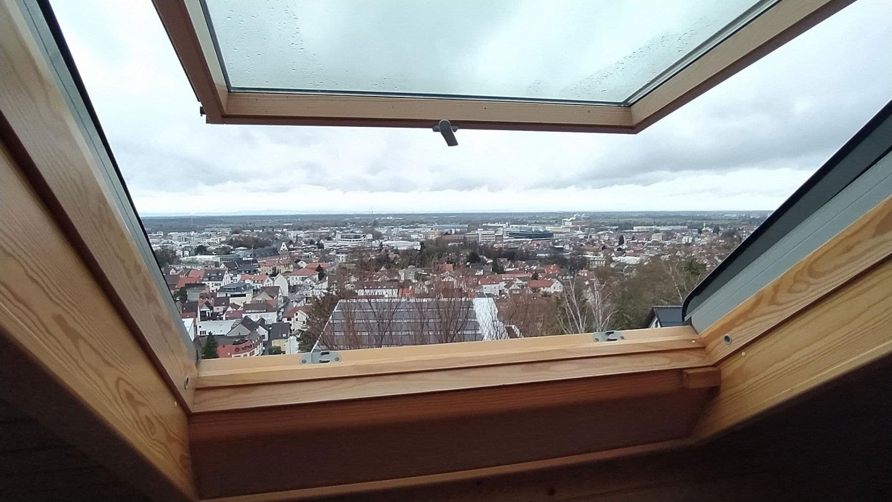 Prodej domu 253 m², pozemek 593 m², Hegelstraße 1, Weinheim, Bádensko-Württembersko Prodej domu 253 m², pozemek 593 m², Hegelstraße 1, Weinheim, Bádensko-Württembersko