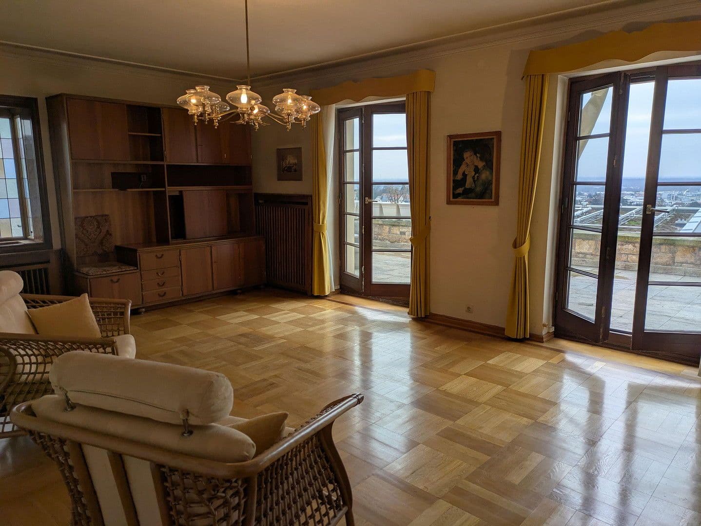 Prodej domu 253 m², pozemek 593 m², Hegelstraße 1, Weinheim, Bádensko-Württembersko Prodej domu 253 m², pozemek 593 m², Hegelstraße 1, Weinheim, Bádensko-Württembersko