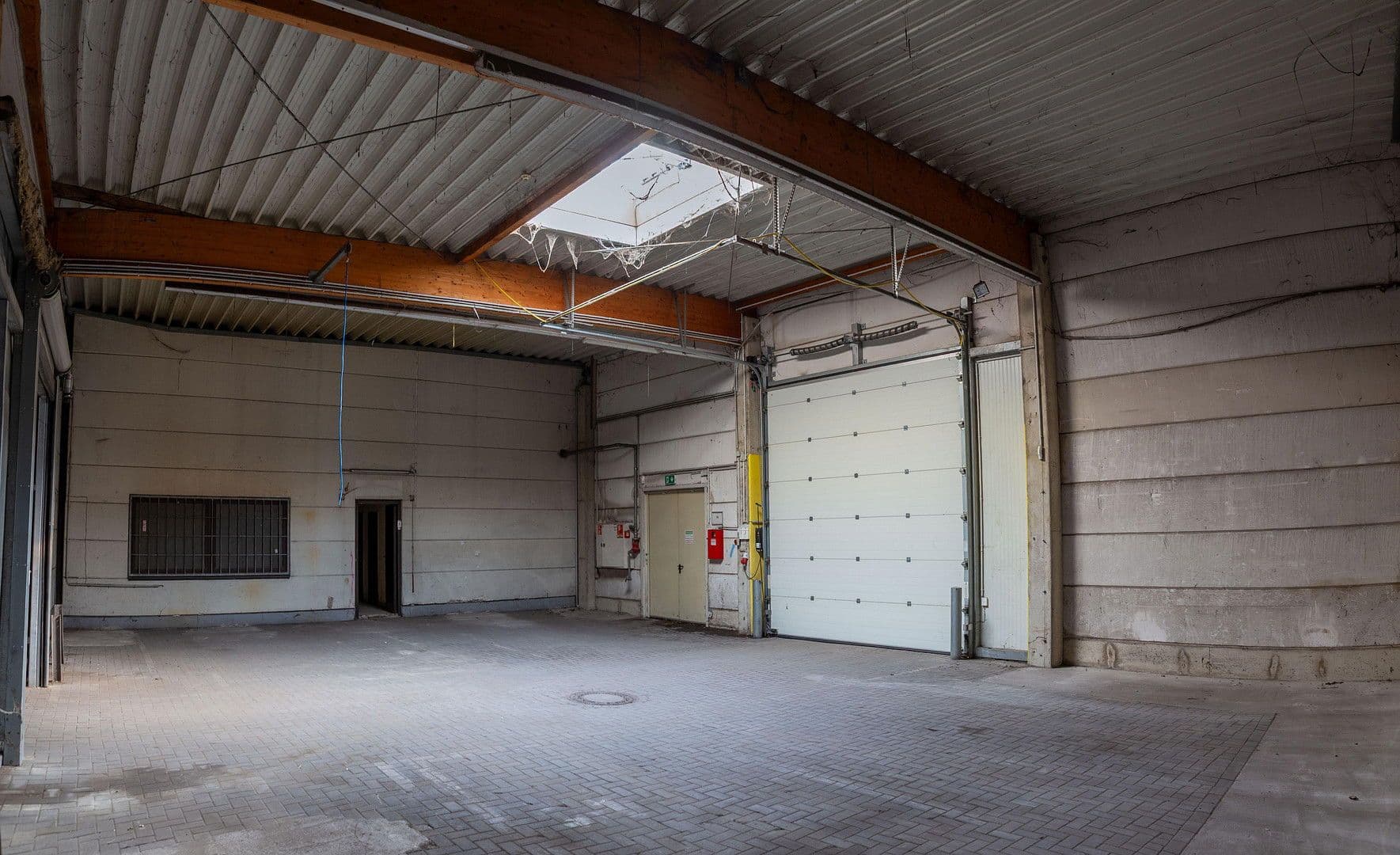 Pronájem nebytového prostoru 12.190 m², Otto-Lilienthal-Straße 44, Dinslaken, Severní Porýní-Vestfálsko Pronájem nebytového prostoru 12.190 m², Otto-Lilienthal-Straße 44, Dinslaken, Severní Porýní-Vestfálsko