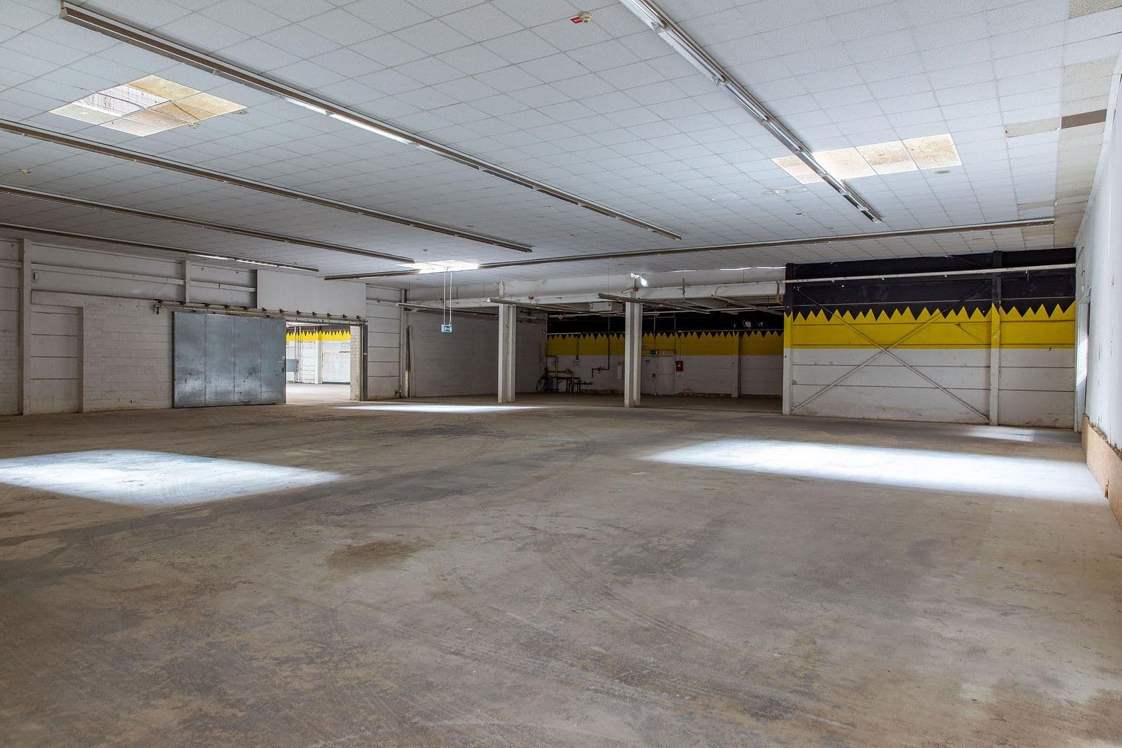 Pronájem nebytového prostoru 12.190 m², Otto-Lilienthal-Straße 44, Dinslaken, Severní Porýní-Vestfálsko Pronájem nebytového prostoru 12.190 m², Otto-Lilienthal-Straße 44, Dinslaken, Severní Porýní-Vestfálsko