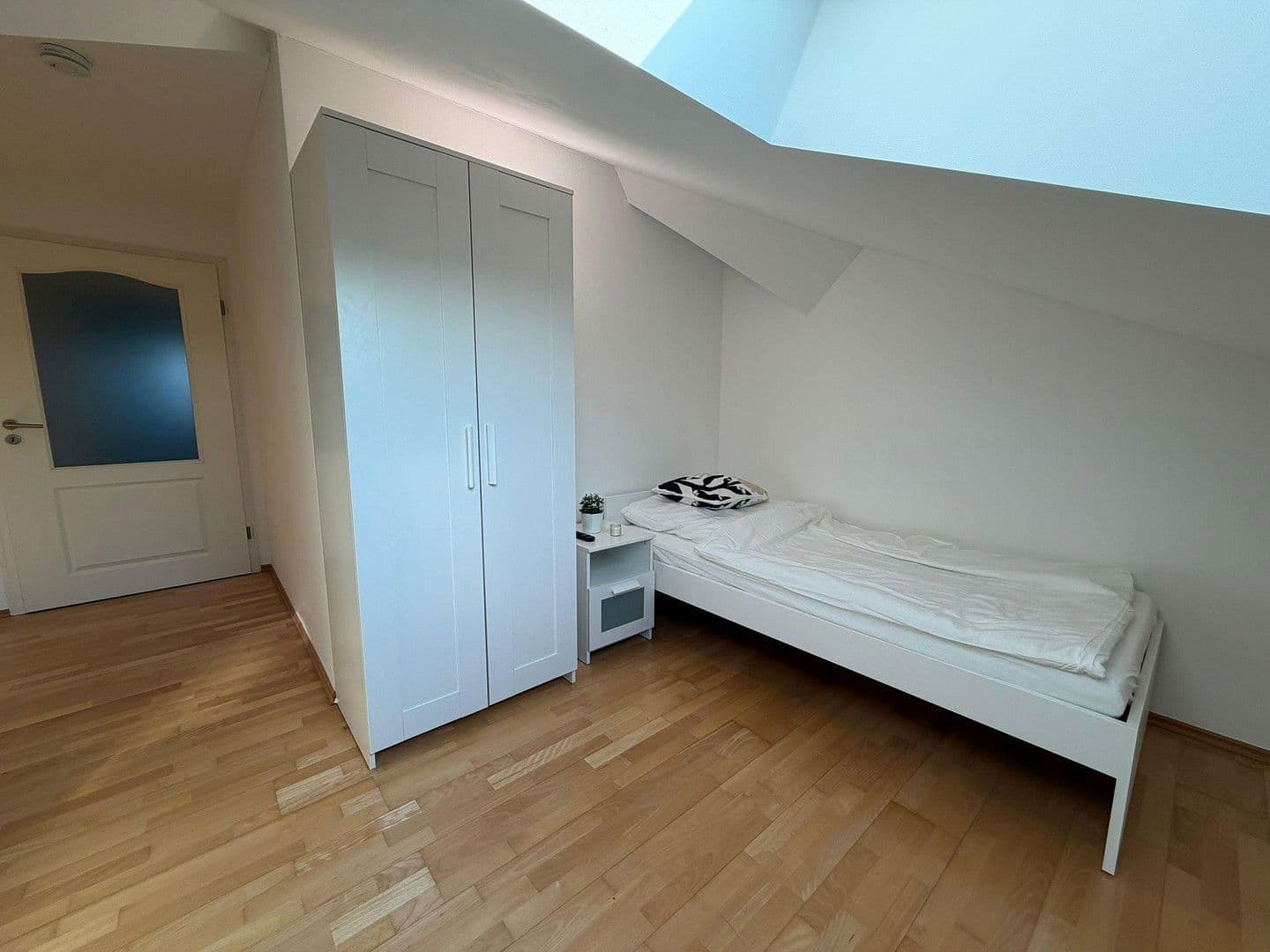 Pronájem bytu 1+1 297 m², Wörthstraße 1B, Bamberg, Bavorsko Pronájem bytu 1+1 297 m², Wörthstraße 1B, Bamberg, Bavorsko