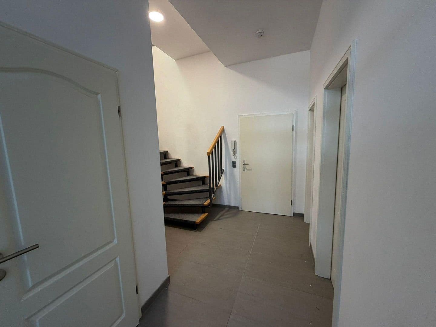 Pronájem bytu 1+1 297 m², Wörthstraße 1B, Bamberg, Bavorsko Pronájem bytu 1+1 297 m², Wörthstraße 1B, Bamberg, Bavorsko