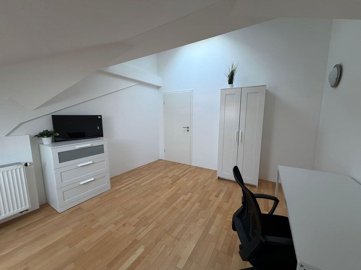 Pronájem bytu 1+1 297 m², Wörthstraße 1B, Bamberg, Bavorsko Pronájem bytu 1+1 297 m², Wörthstraße 1B, Bamberg, Bavorsko