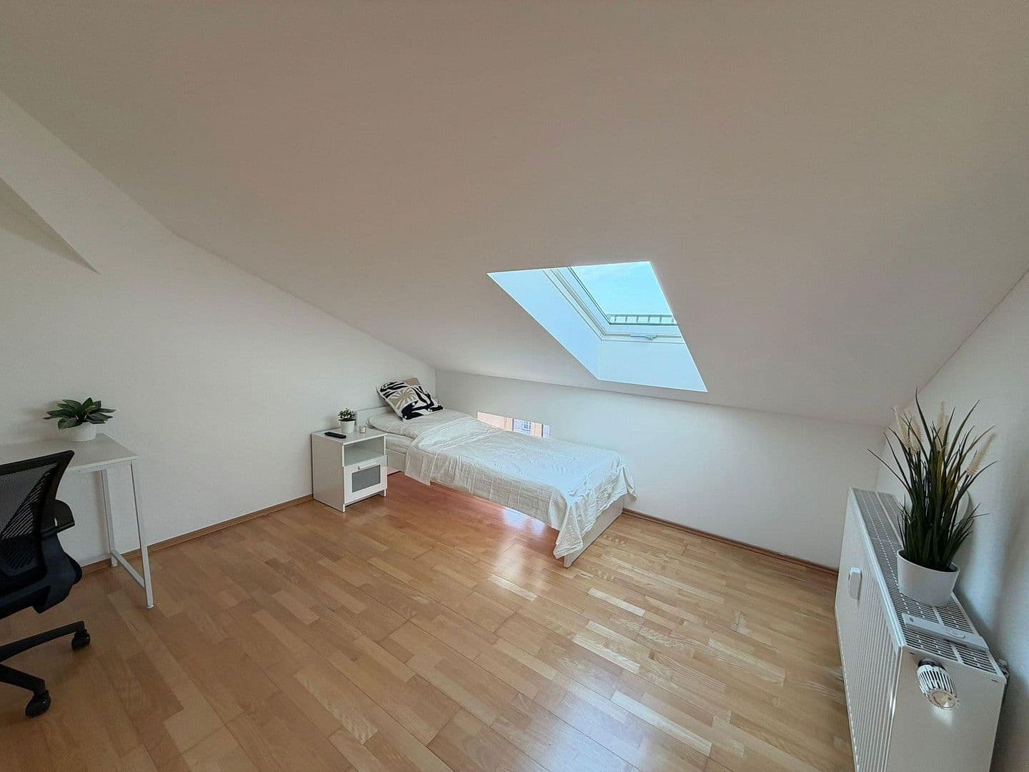 Pronájem bytu 1+1 297 m², Wörthstraße 1B, Bamberg, Bavorsko Pronájem bytu 1+1 297 m², Wörthstraße 1B, Bamberg, Bavorsko