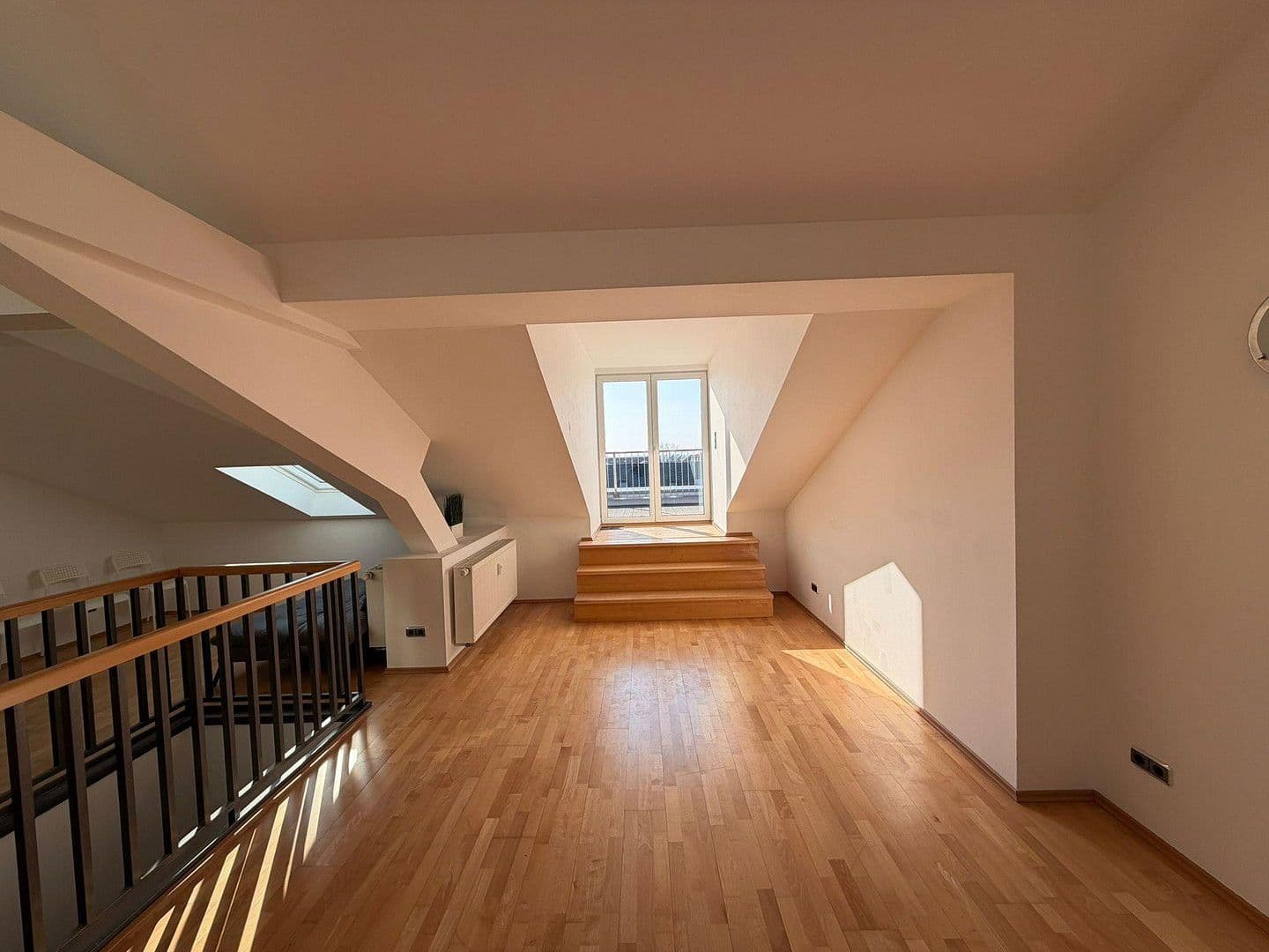 Pronájem bytu 1+1 297 m², Wörthstraße 1B, Bamberg, Bavorsko Pronájem bytu 1+1 297 m², Wörthstraße 1B, Bamberg, Bavorsko