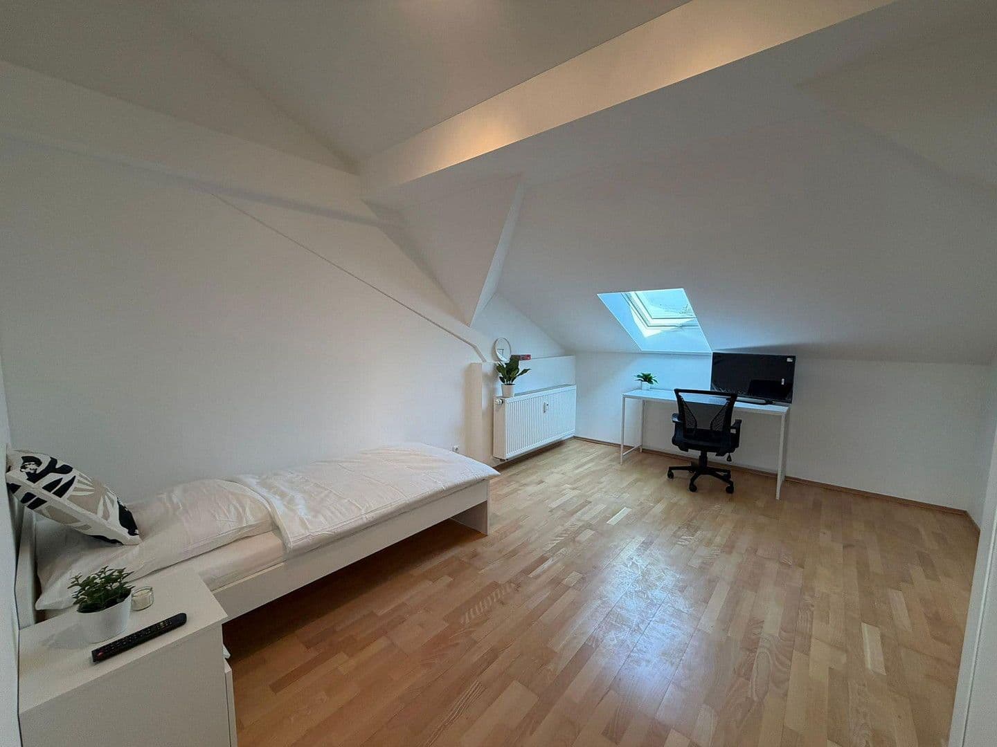 Pronájem bytu 1+1 297 m², Wörthstraße 1B, Bamberg, Bavorsko Pronájem bytu 1+1 297 m², Wörthstraße 1B, Bamberg, Bavorsko
