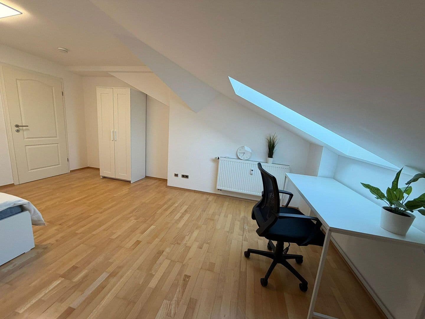 Pronájem bytu 1+1 297 m², Wörthstraße 1B, Bamberg, Bavorsko Pronájem bytu 1+1 297 m², Wörthstraße 1B, Bamberg, Bavorsko