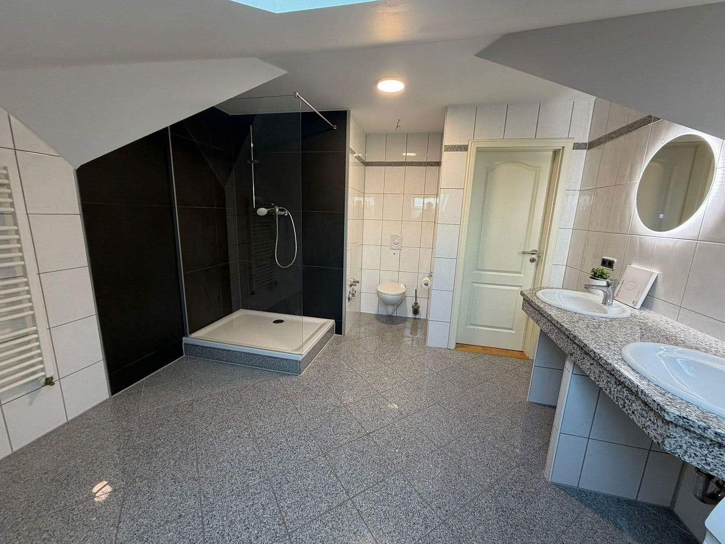 Pronájem bytu 1+1 297 m², Wörthstraße 1B, Bamberg, Bavorsko Pronájem bytu 1+1 297 m², Wörthstraße 1B, Bamberg, Bavorsko