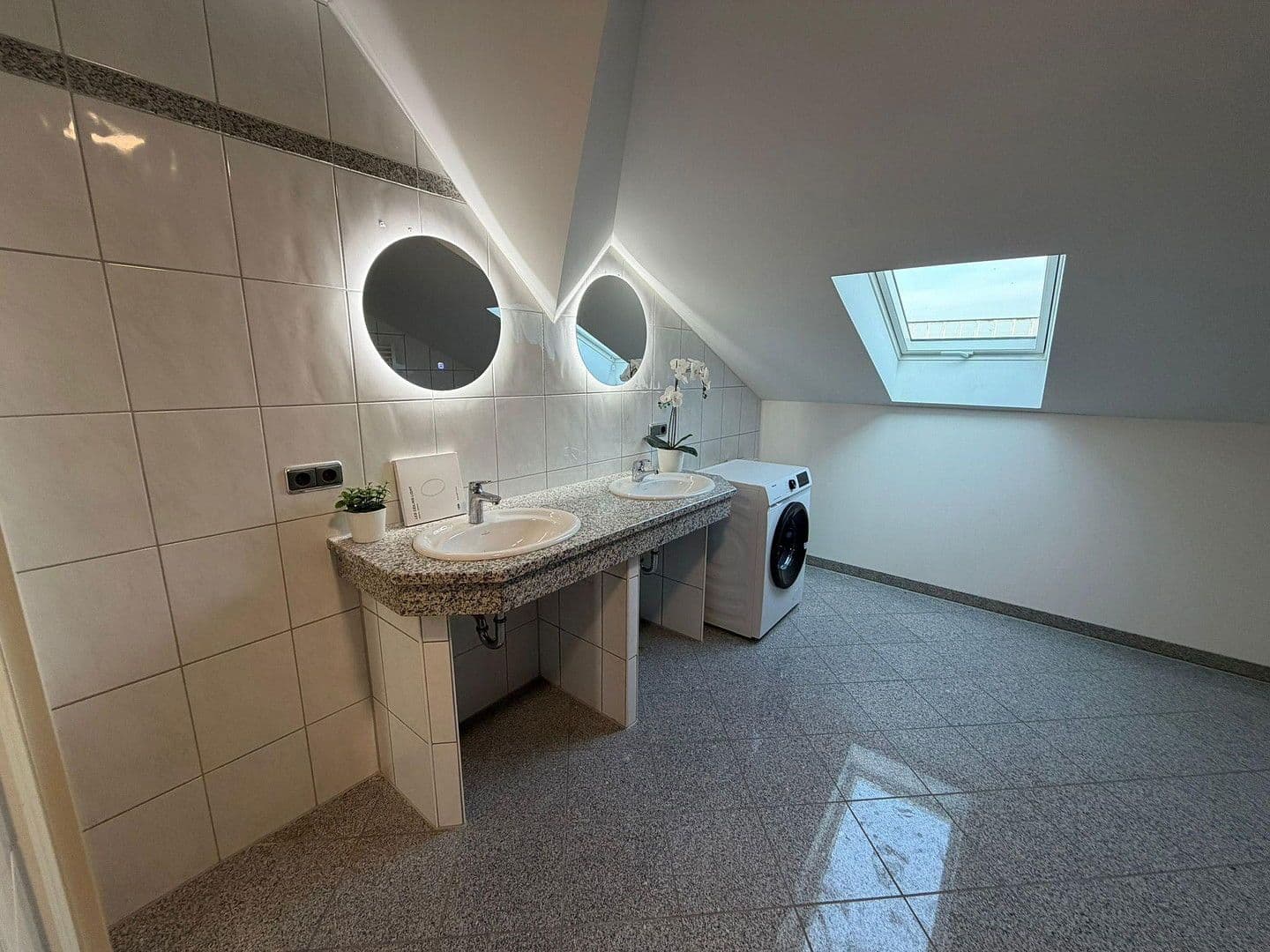 Pronájem bytu 1+1 297 m², Wörthstraße 1B, Bamberg, Bavorsko Pronájem bytu 1+1 297 m², Wörthstraße 1B, Bamberg, Bavorsko