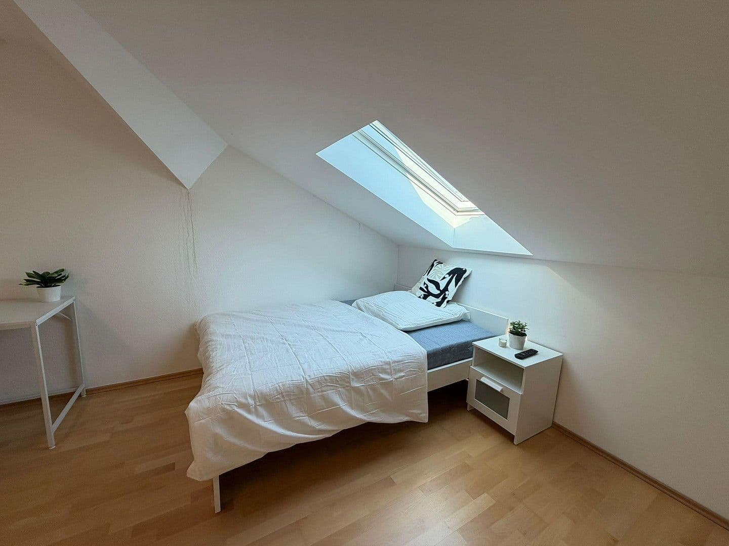 Pronájem bytu 1+1 297 m², Wörthstraße 1B, Bamberg, Bavorsko Pronájem bytu 1+1 297 m², Wörthstraße 1B, Bamberg, Bavorsko