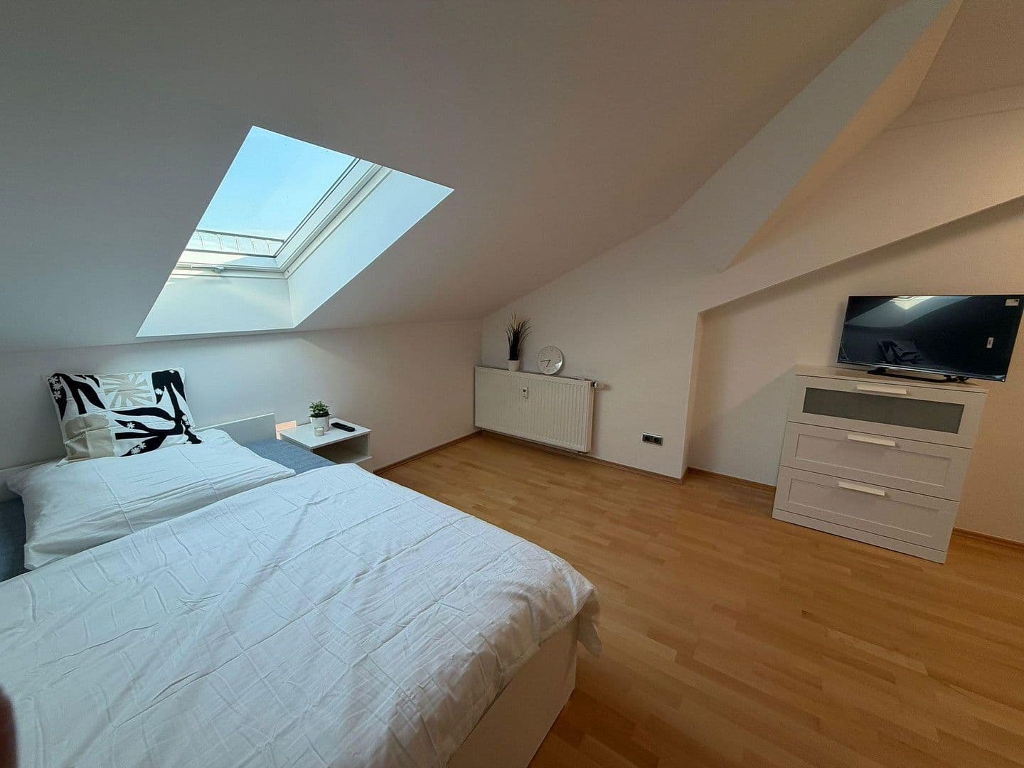 Pronájem bytu 1+1 297 m², Wörthstraße 1B, Bamberg, Bavorsko Pronájem bytu 1+1 297 m², Wörthstraße 1B, Bamberg, Bavorsko