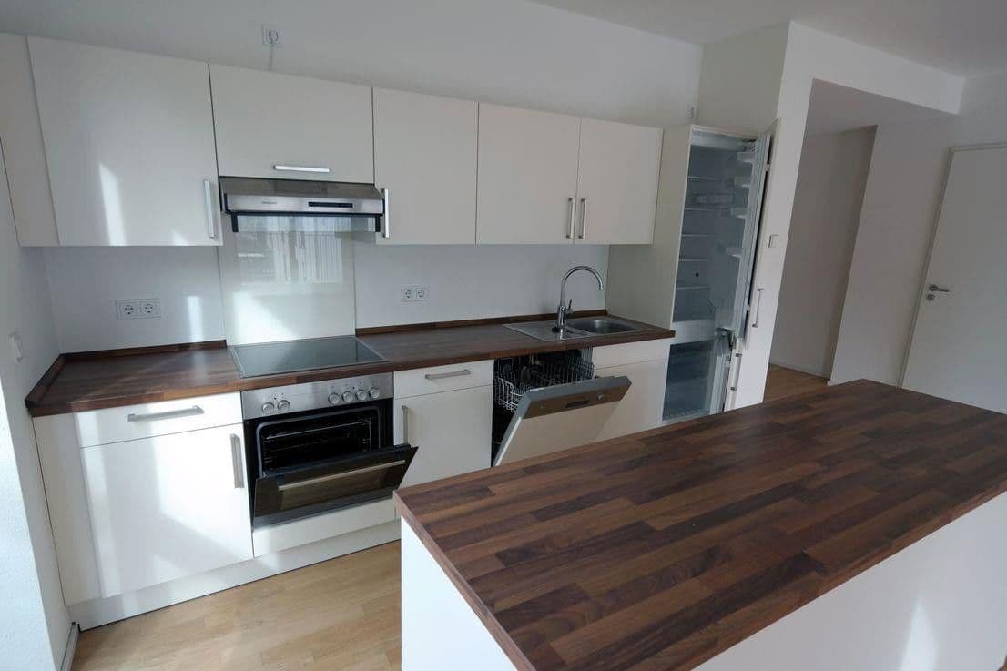 Pronájem bytu 3+1 93 m², Oberursel (Taunus), Hessen Pronájem bytu 3+1 93 m², Oberursel (Taunus), Hessen