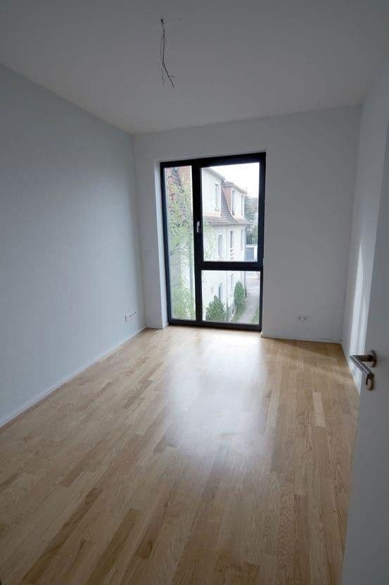 Pronájem bytu 3+1 93 m², Oberursel (Taunus), Hessen Pronájem bytu 3+1 93 m², Oberursel (Taunus), Hessen