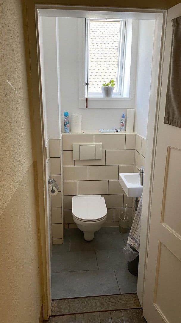 Pronájem kanceláře 82 m², Karlsruhe, Bádensko-Württembersko Pronájem kanceláře 82 m², Karlsruhe, Bádensko-Württembersko