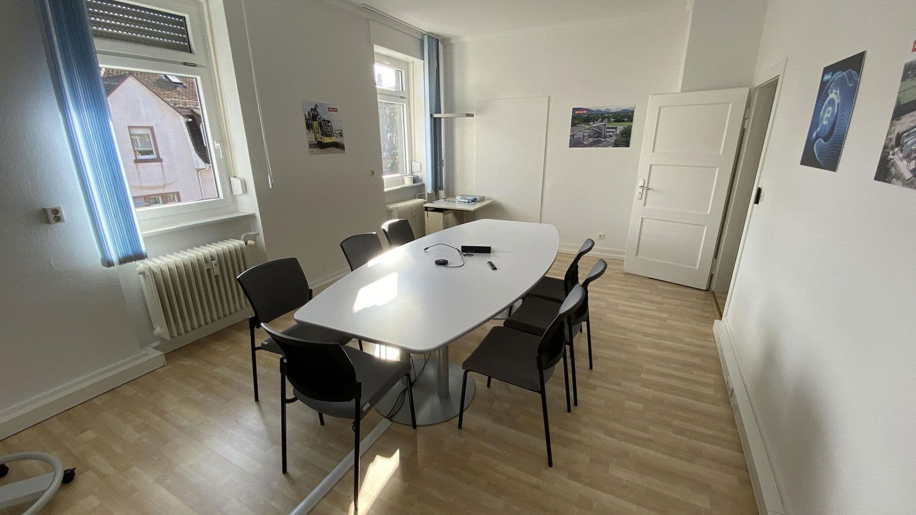 Pronájem kanceláře 82 m², Karlsruhe, Bádensko-Württembersko Pronájem kanceláře 82 m², Karlsruhe, Bádensko-Württembersko